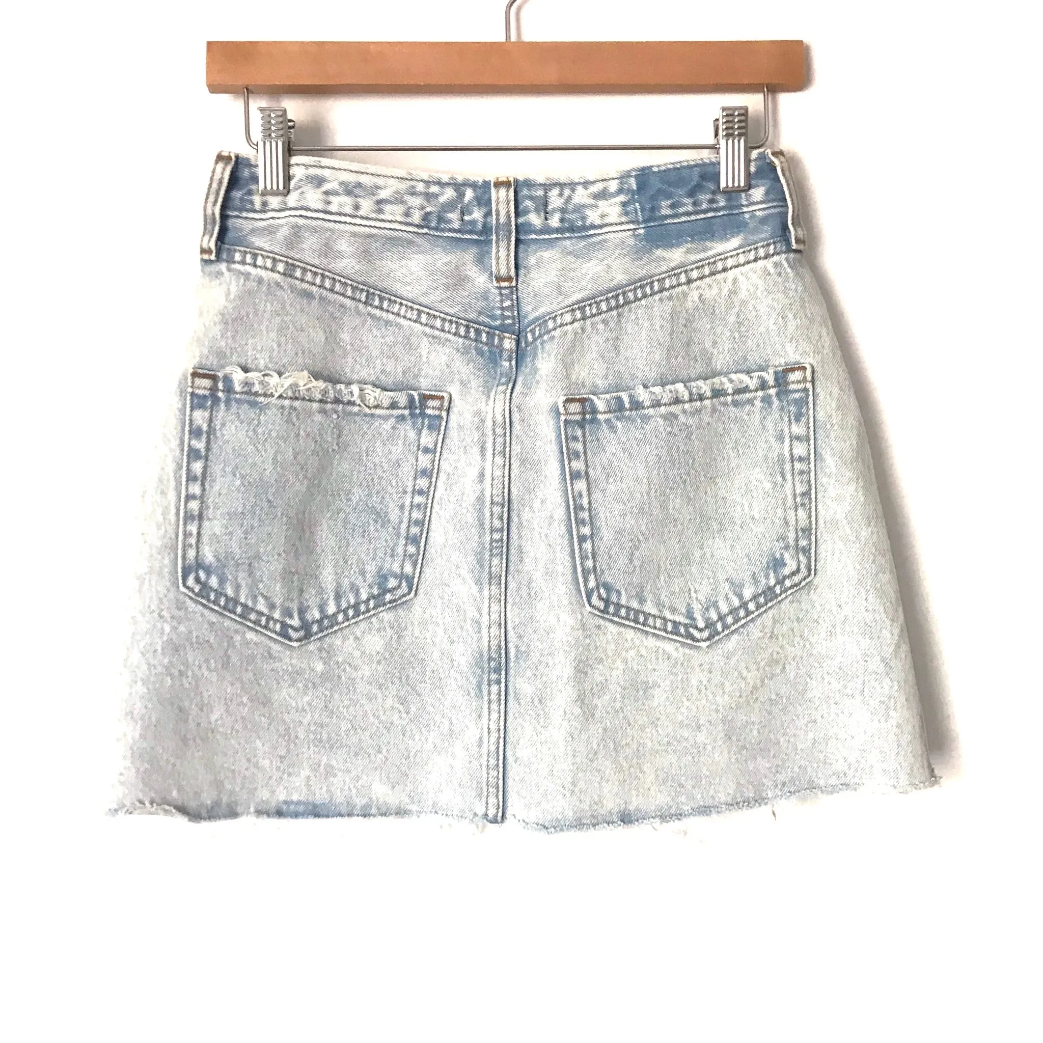 Abercrombie & Fitch Light Wash Wrap Denim Skirt NWT- Size 26/2