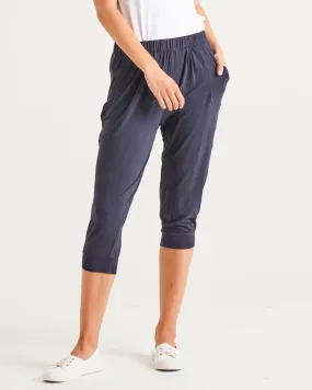 Betty Basics Tokyo 3/4 Pant Petrol