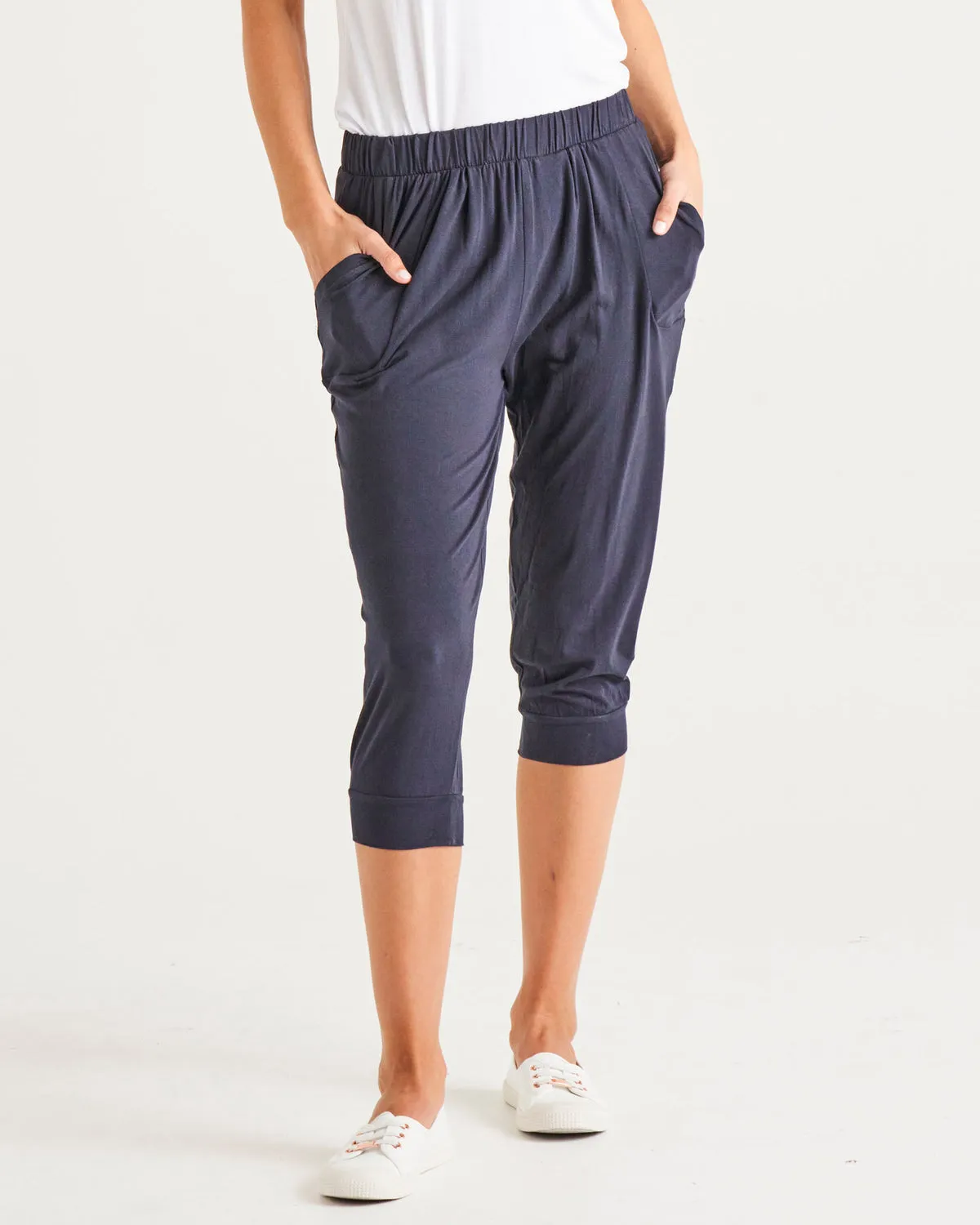 Betty Basics Tokyo 3/4 Pant Petrol