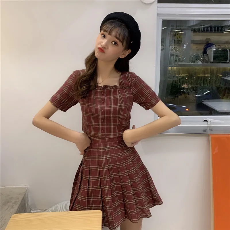 Chic T-shirt   plaid skirt KF90661