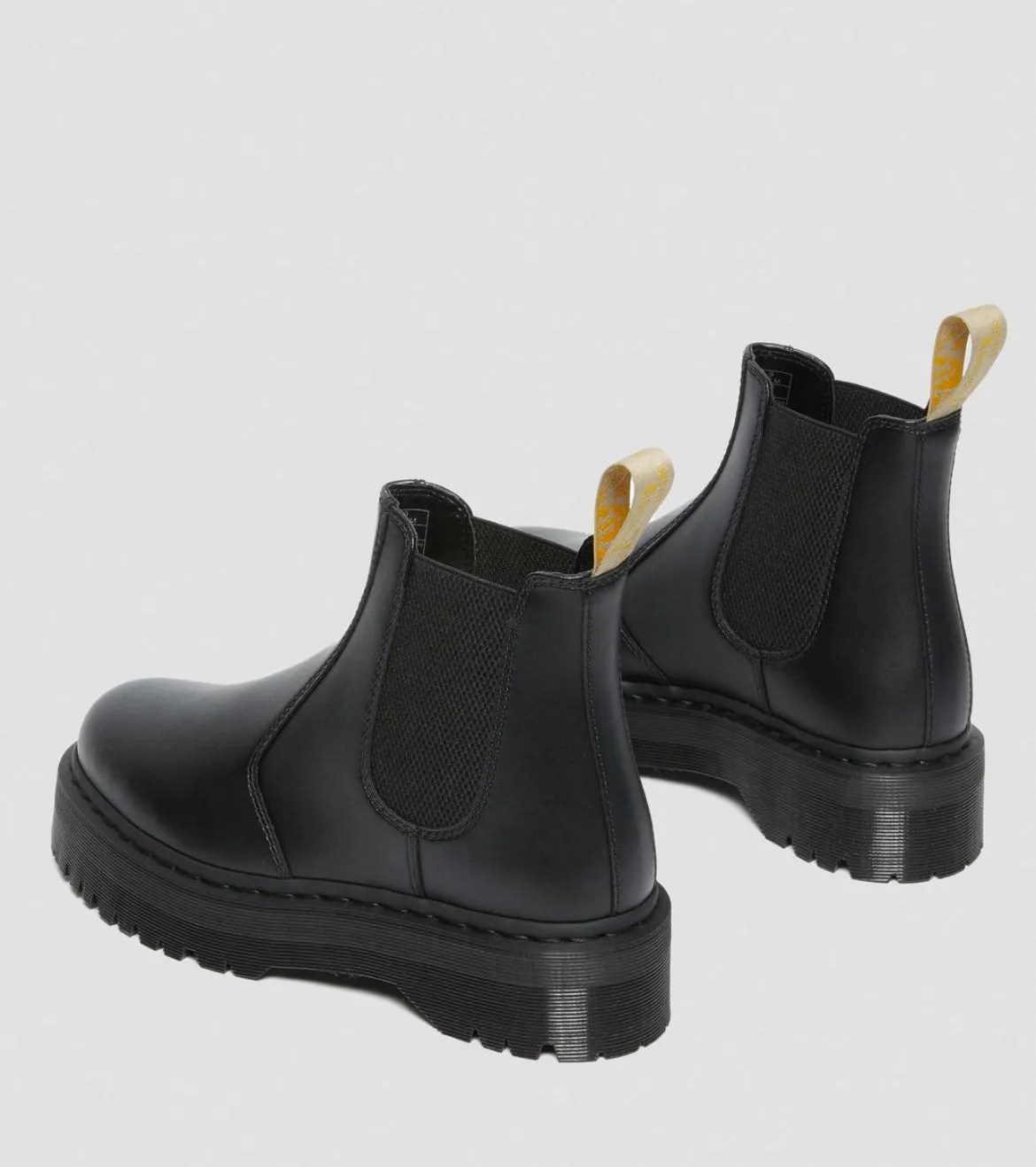 Dr.Martens 2976 Quad Chelsea Boot Vegan Black Felix Rub Off Plateau 27560001